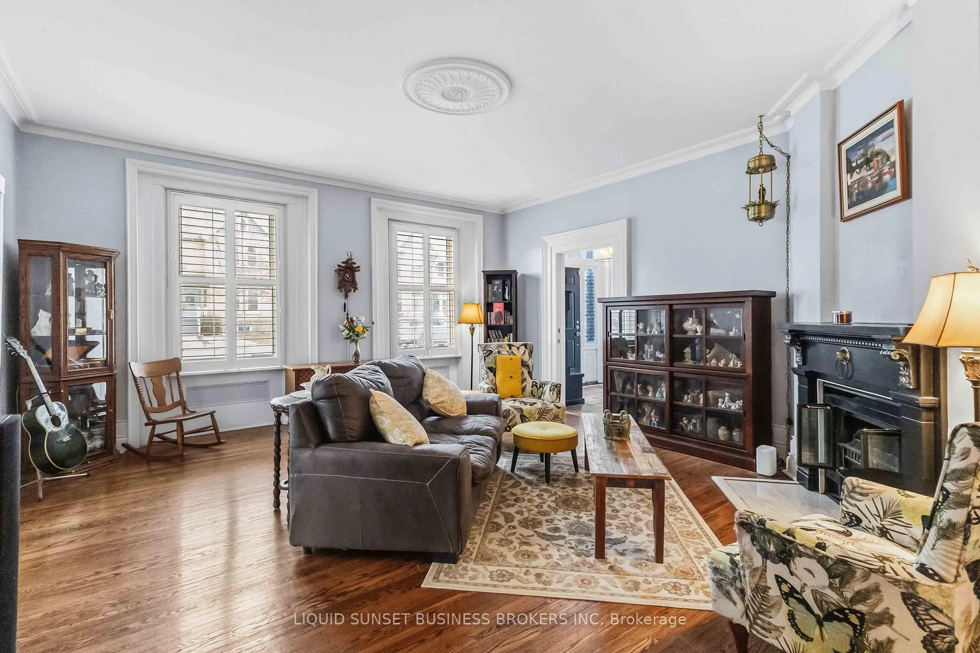 Photo 5 of 39 William Street, St. Thomas — HOMEH