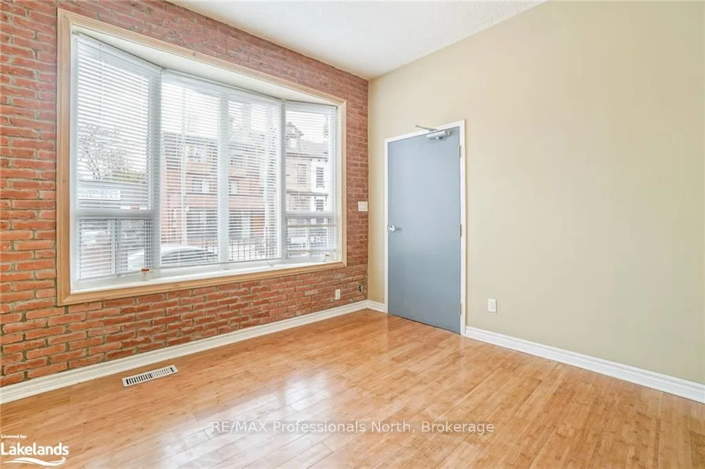 Photo 3 of 214 Gerrard Street E, Toronto, Cabbagetown-South St. James Town — HOMEH