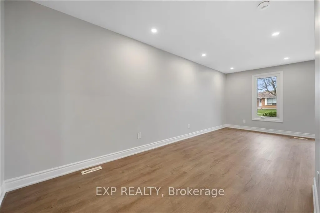 Photo 7 of Unit Upper, 8059 Aintree Drive, Niagara Falls, Ascot — HOMEH