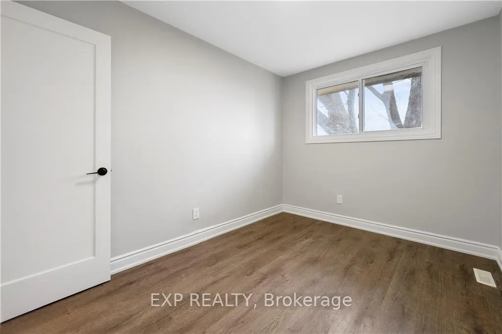 Photo 11 of Unit Upper, 8059 Aintree Drive, Niagara Falls, Ascot — HOMEH
