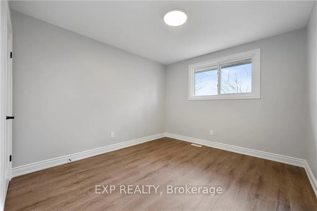 Photo 13 of Unit Upper, 8059 Aintree Drive, Niagara Falls, Ascot — HOMEH