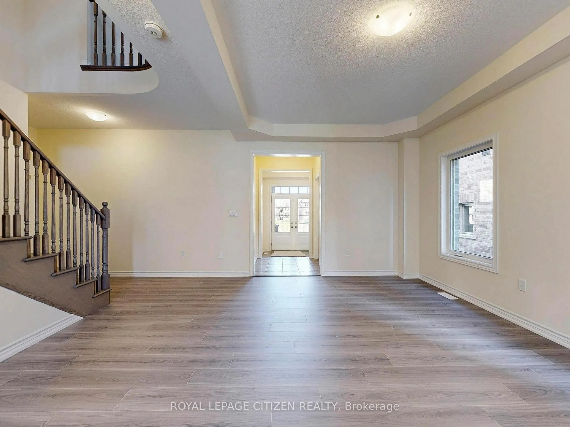 Photo 6 of 42 North Garden Boulevard, Scugog, Port Perry — HOMEH