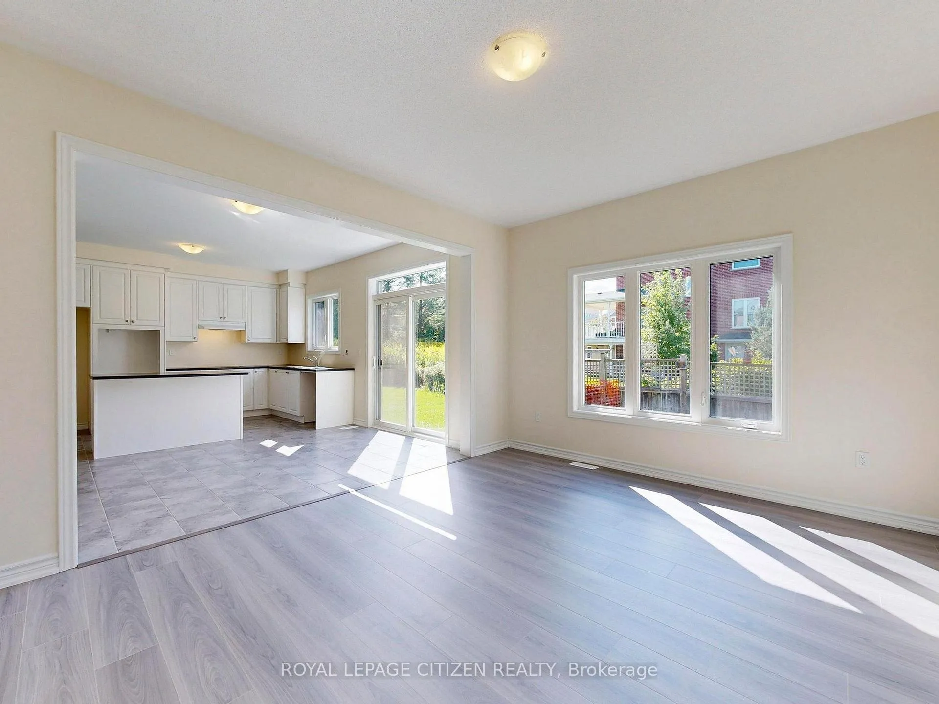 Photo 10 of 42 North Garden Boulevard, Scugog, Port Perry — HOMEH