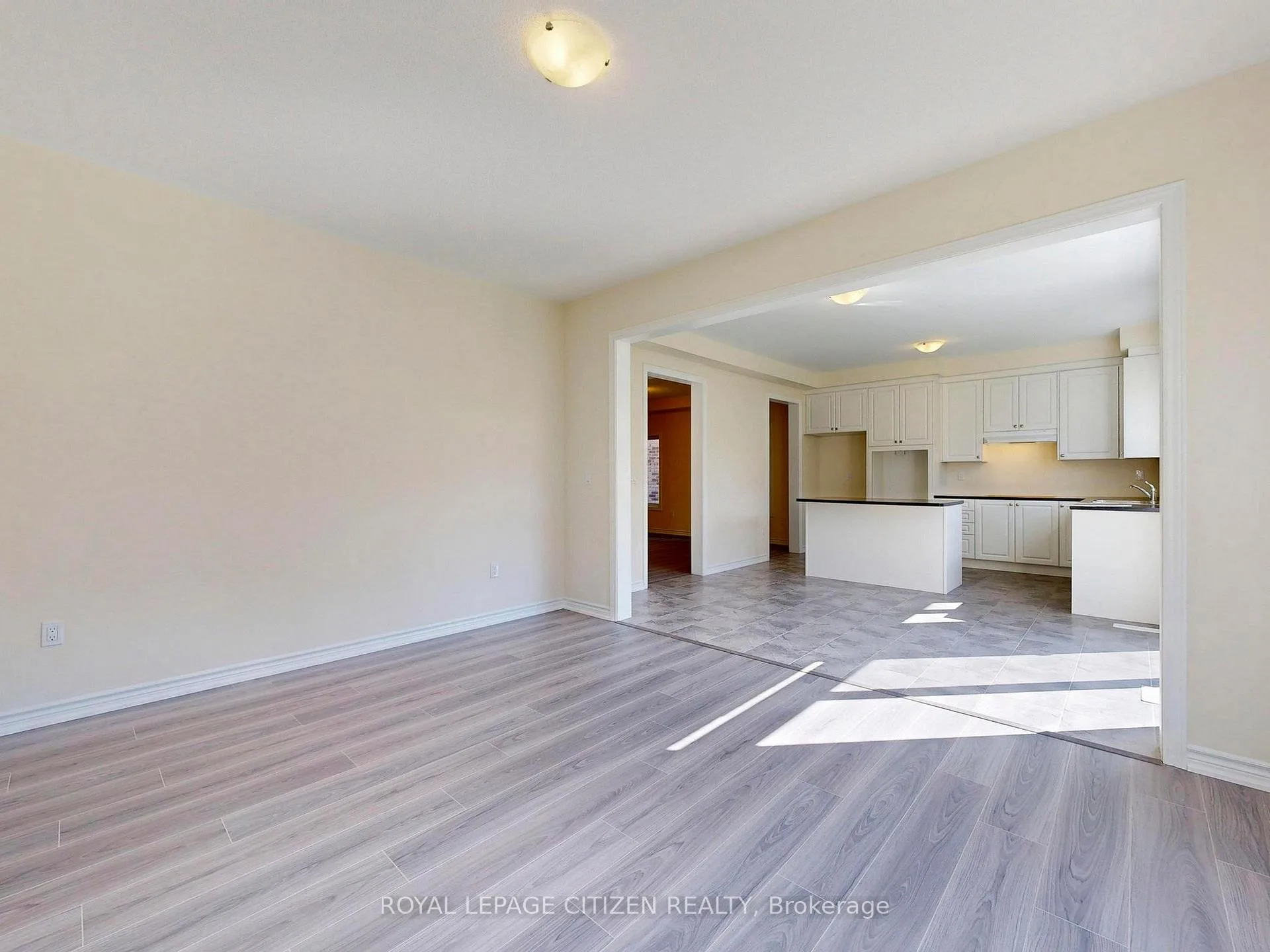 Photo 12 of 42 North Garden Boulevard, Scugog, Port Perry — HOMEH