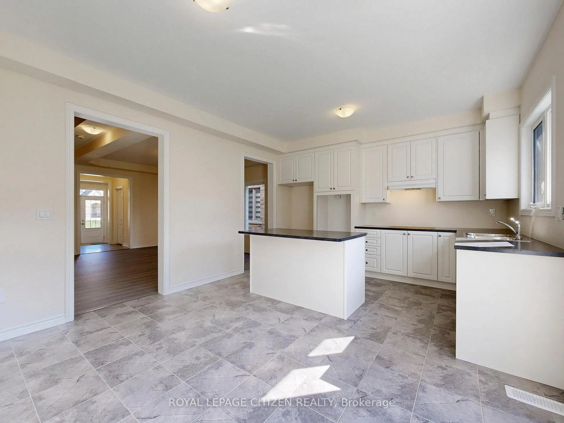 Photo 15 of 42 North Garden Boulevard, Scugog, Port Perry — HOMEH