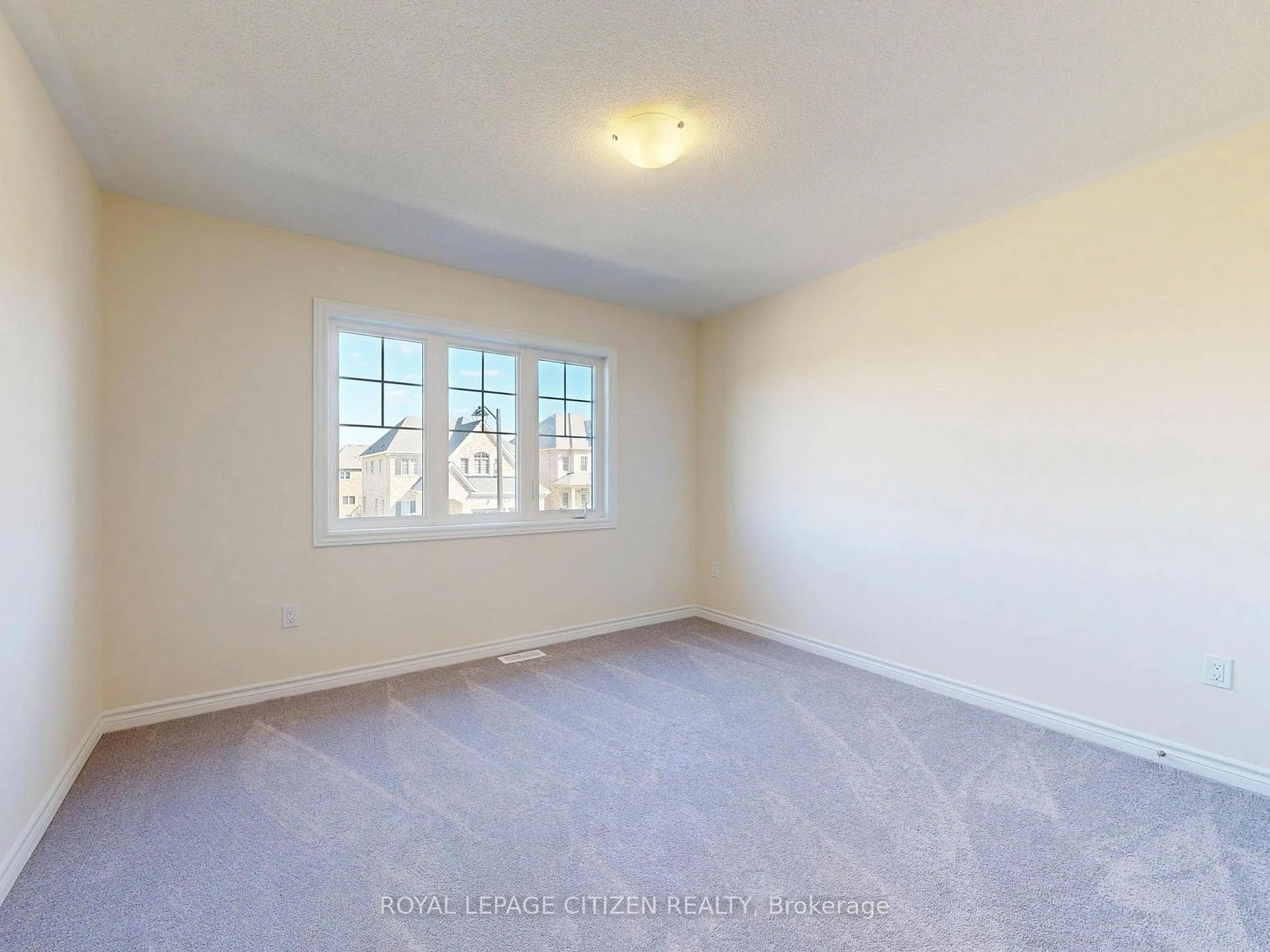 Photo 29 of 42 North Garden Boulevard, Scugog, Port Perry — HOMEH