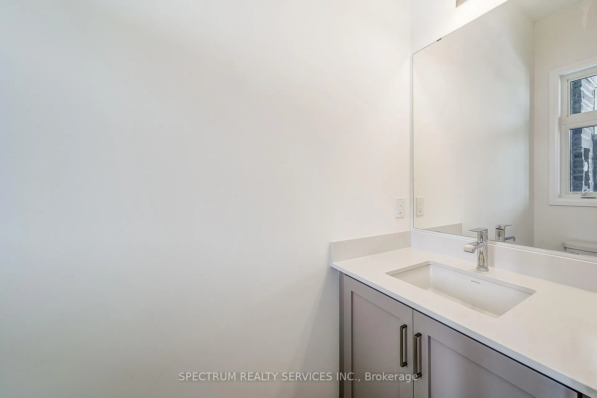 Photo 7 of 87 Adario Crescent, Vaughan, Vellore Village — HOMEH