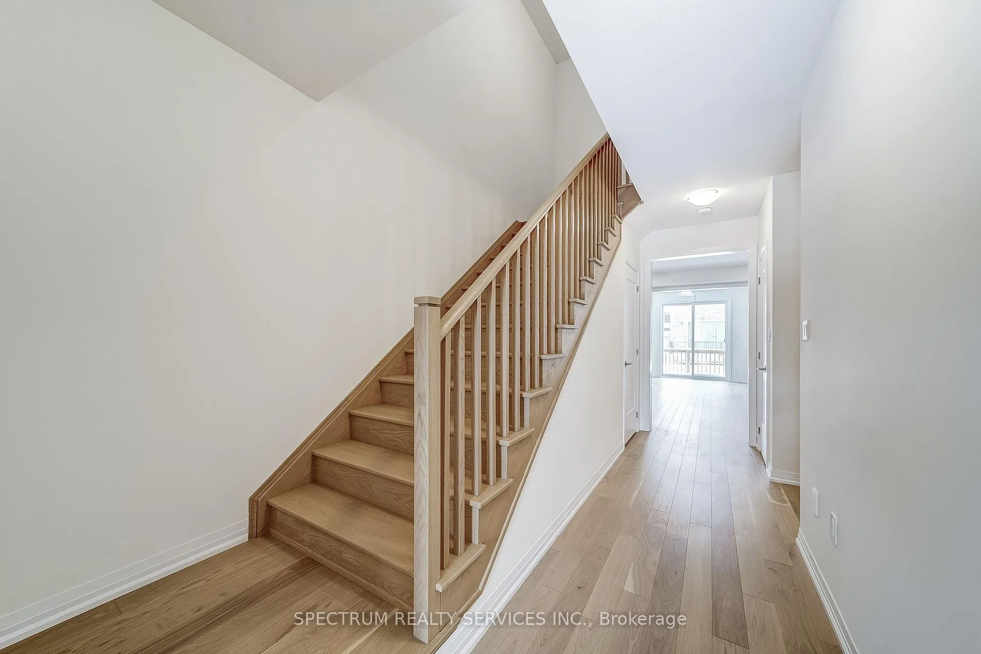 Photo 8 of 87 Adario Crescent, Vaughan, Vellore Village — HOMEH