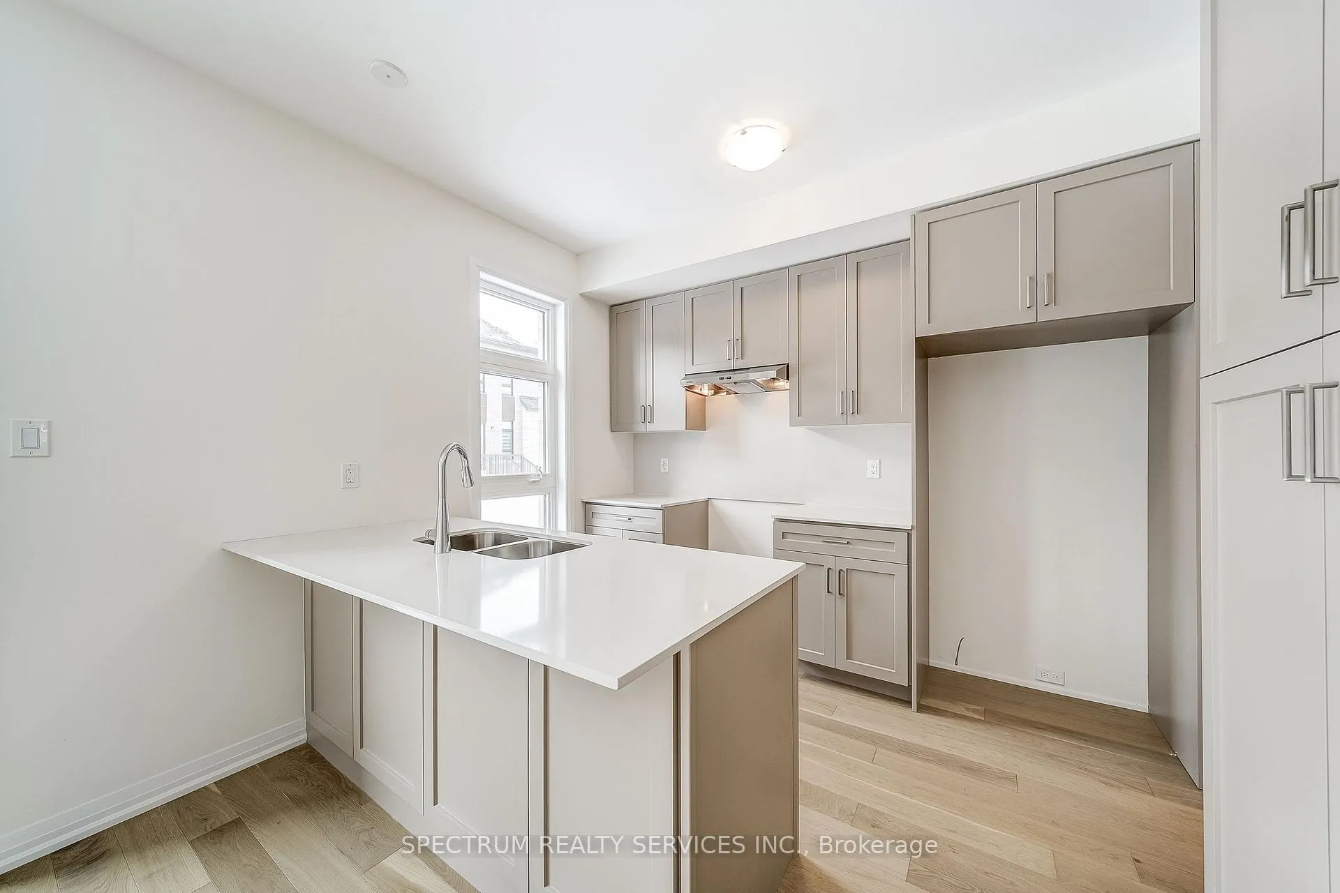 Photo 17 of 87 Adario Crescent, Vaughan, Vellore Village — HOMEH
