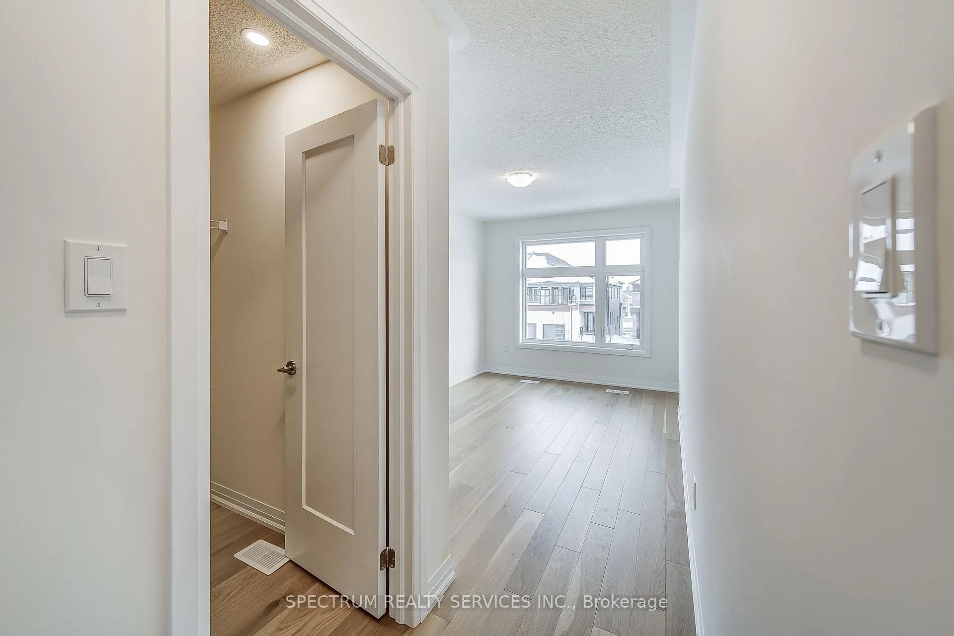 Photo 31 of 87 Adario Crescent, Vaughan, Vellore Village — HOMEH