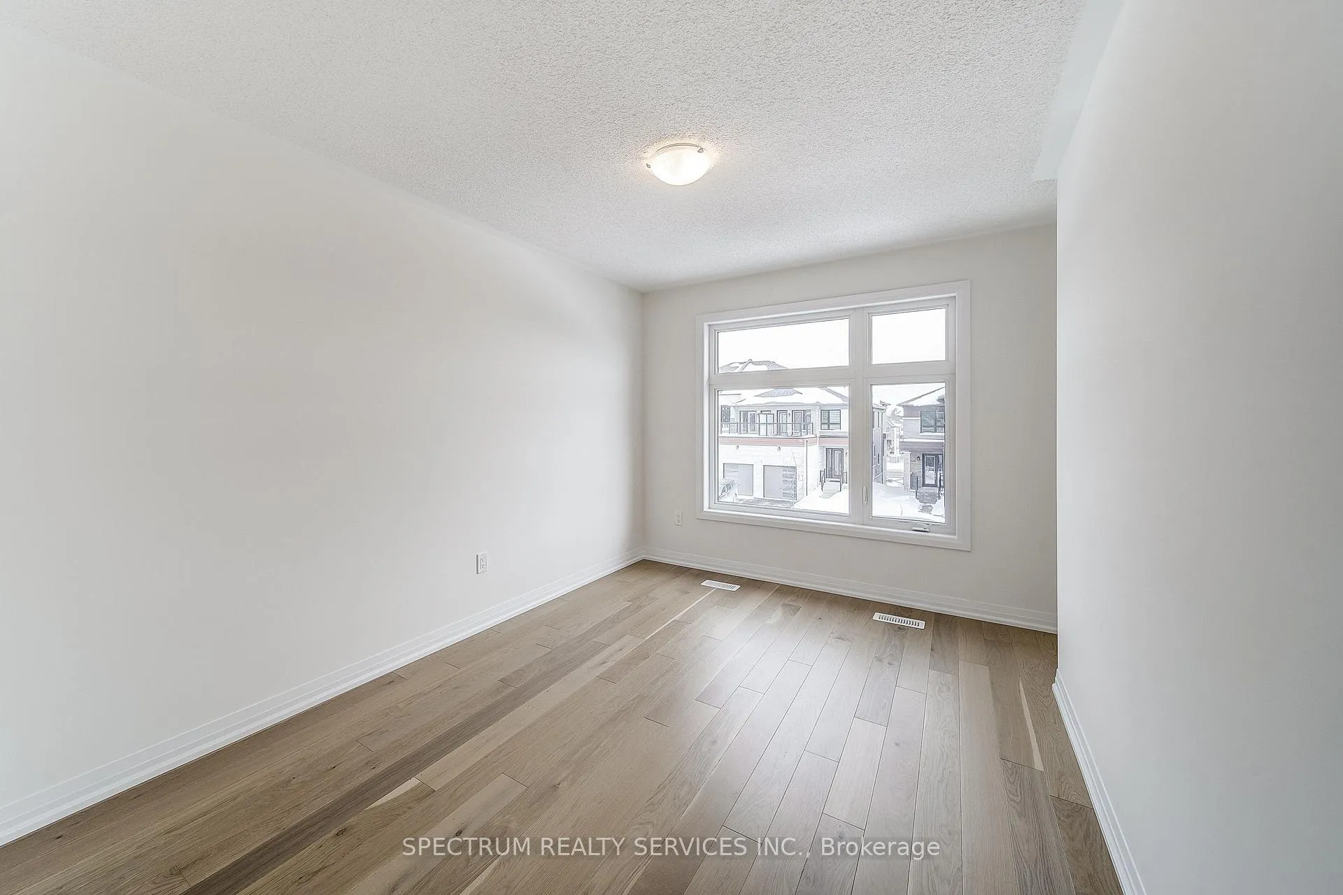 Photo 32 of 87 Adario Crescent, Vaughan, Vellore Village — HOMEH