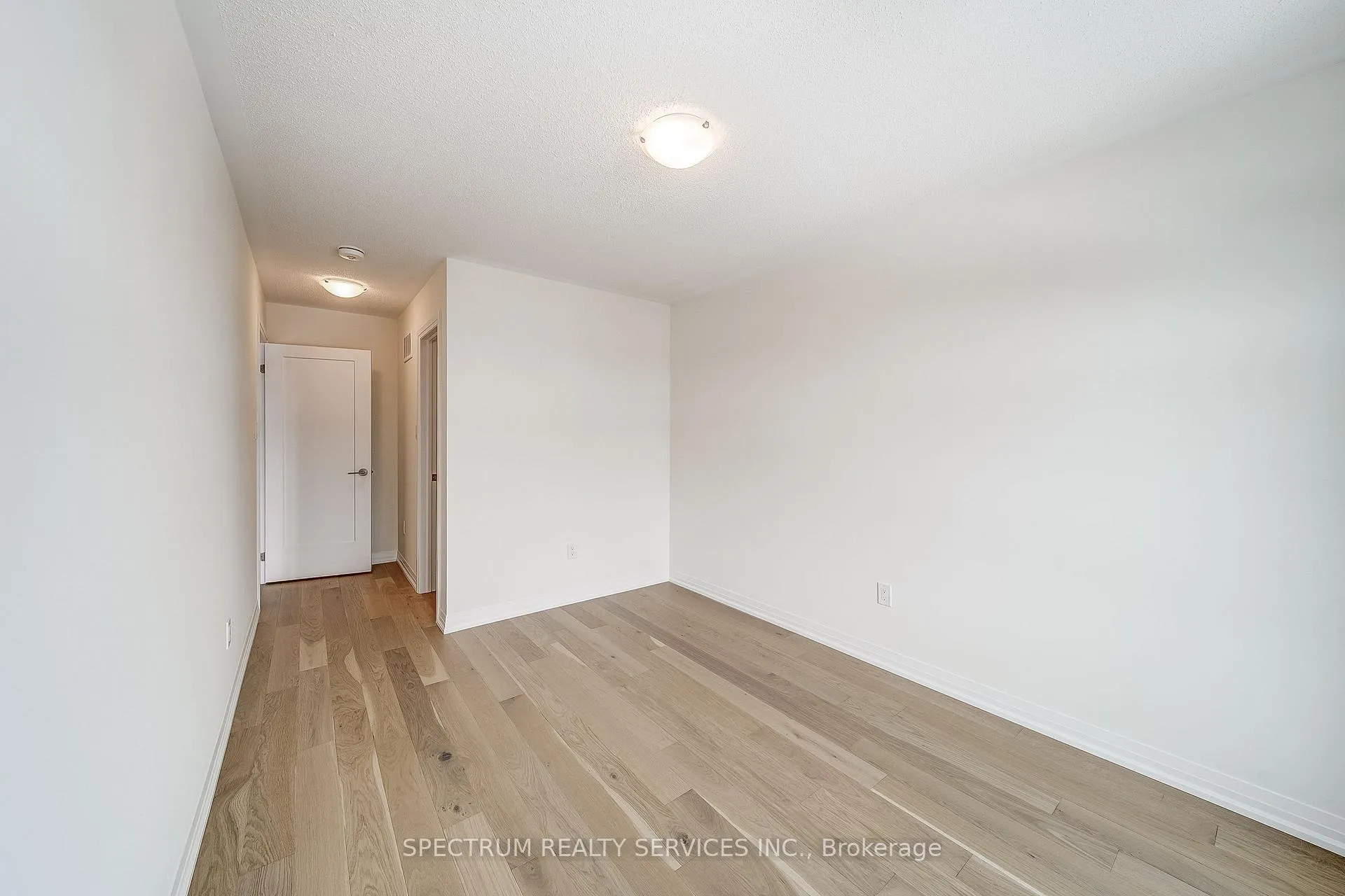 Photo 33 of 87 Adario Crescent, Vaughan, Vellore Village — HOMEH