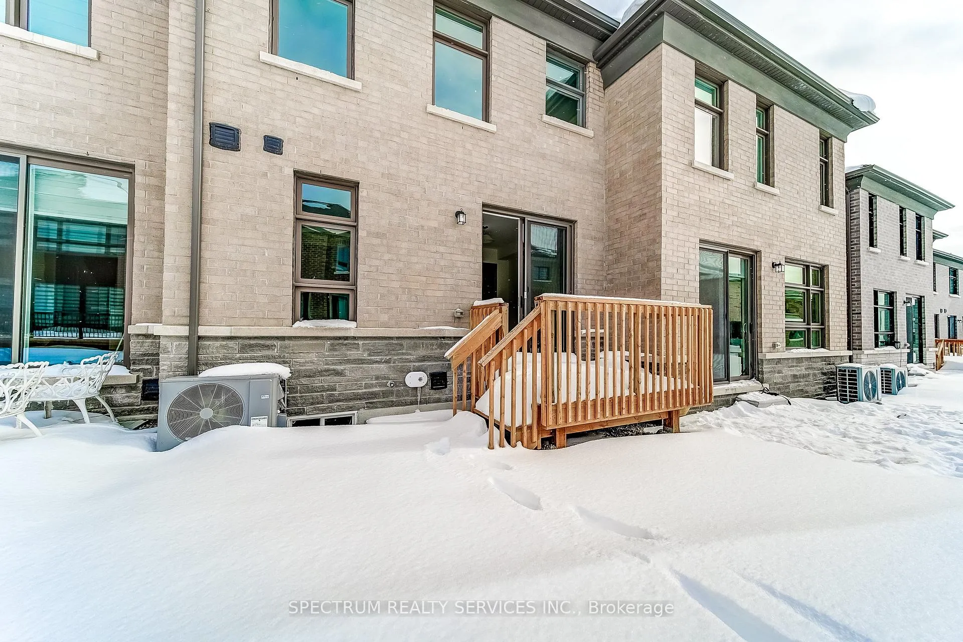 Photo 37 of 87 Adario Crescent, Vaughan, Vellore Village — HOMEH