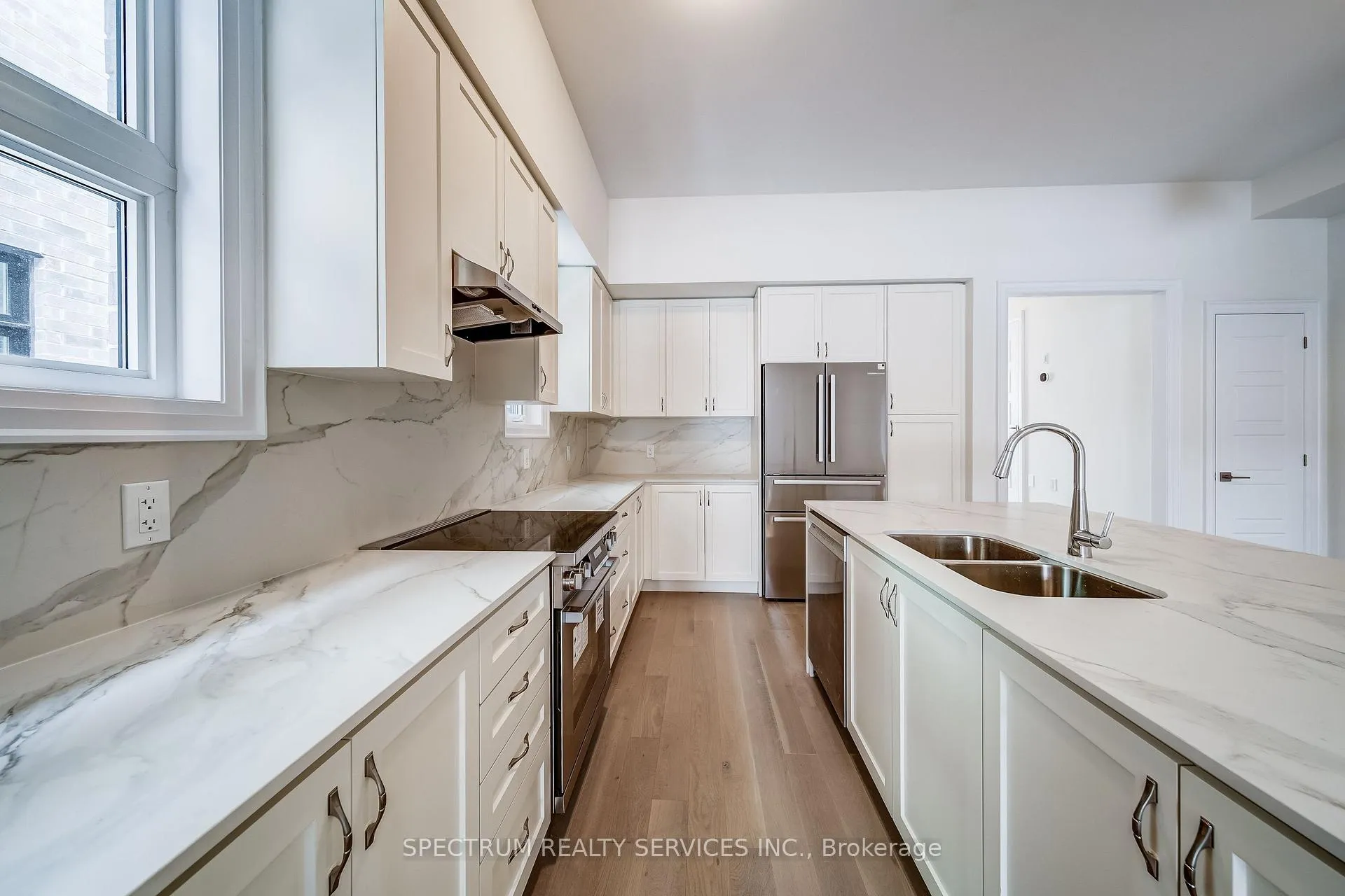 Photo 14 of 84 Adario Crescent, Vaughan, Vellore Village — HOMEH