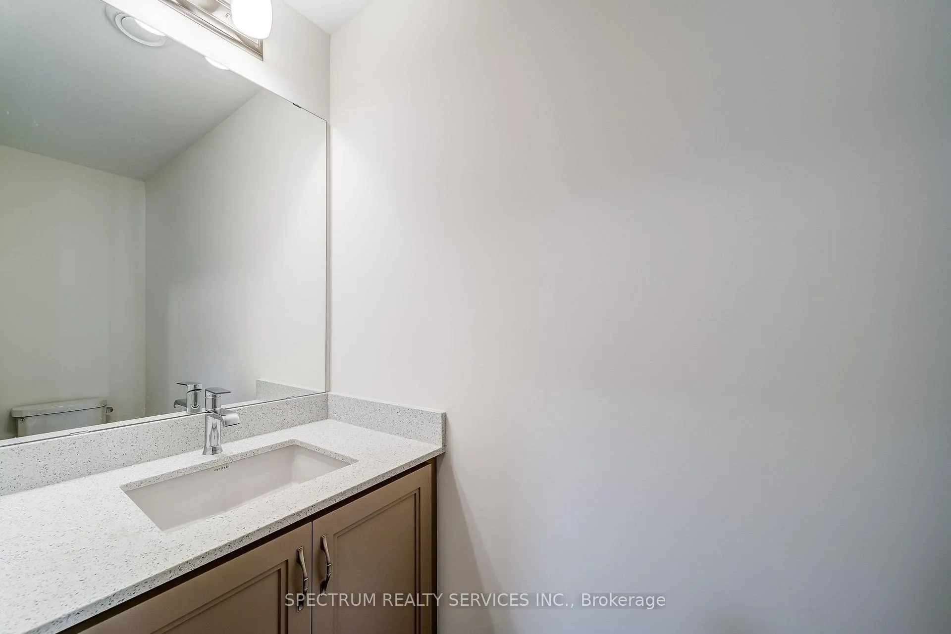Photo 19 of 84 Adario Crescent, Vaughan, Vellore Village — HOMEH