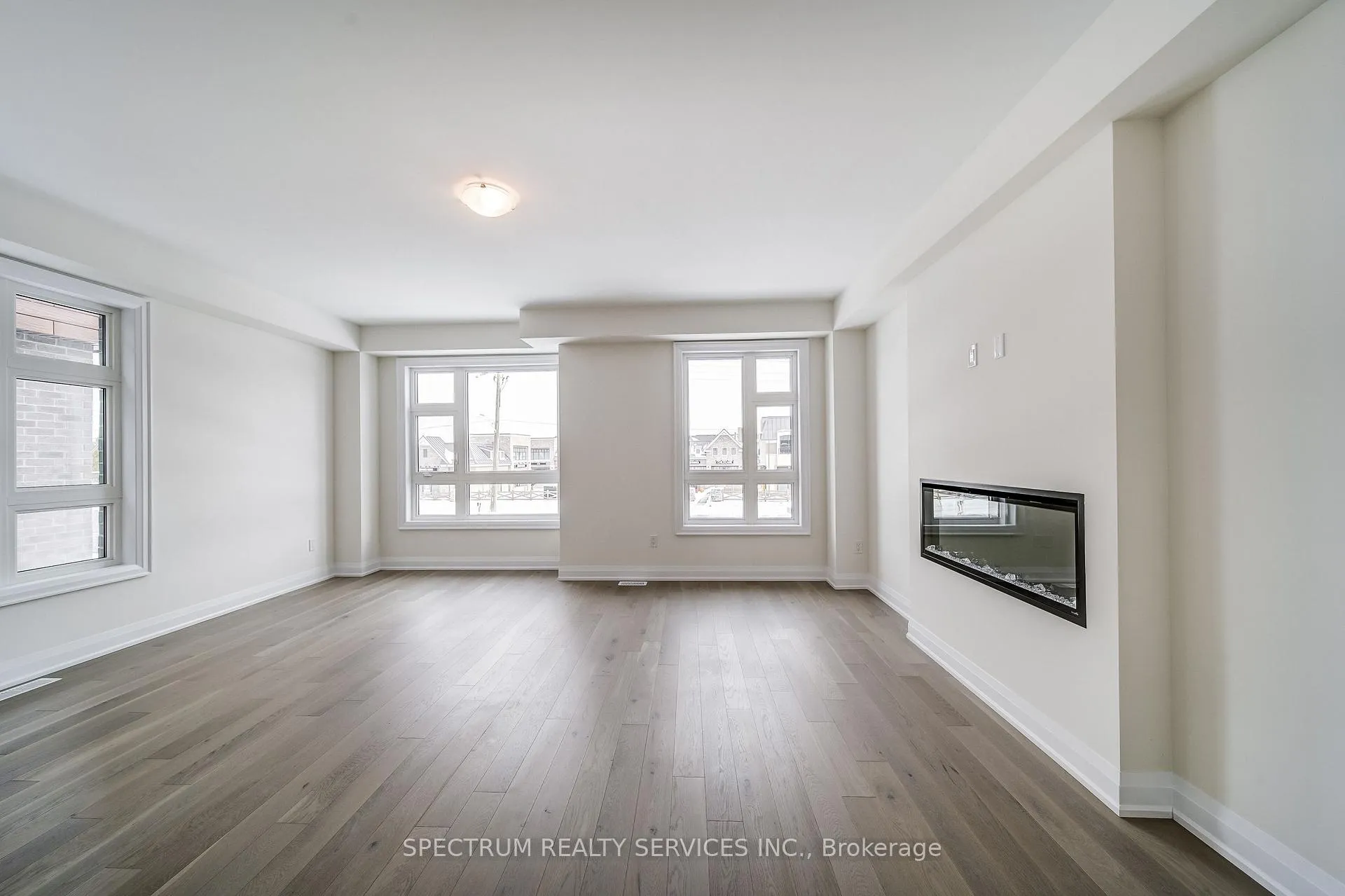 Photo 21 of 84 Adario Crescent, Vaughan, Vellore Village — HOMEH