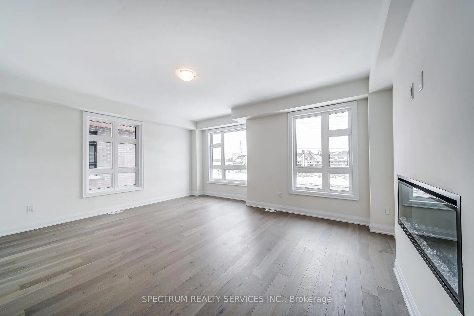 Photo 22 of 84 Adario Crescent, Vaughan, Vellore Village — HOMEH