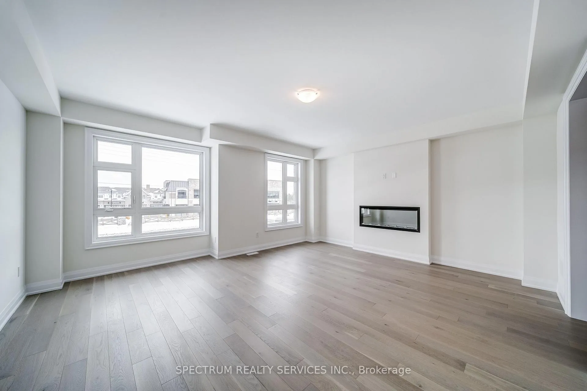 Photo 23 of 84 Adario Crescent, Vaughan, Vellore Village — HOMEH