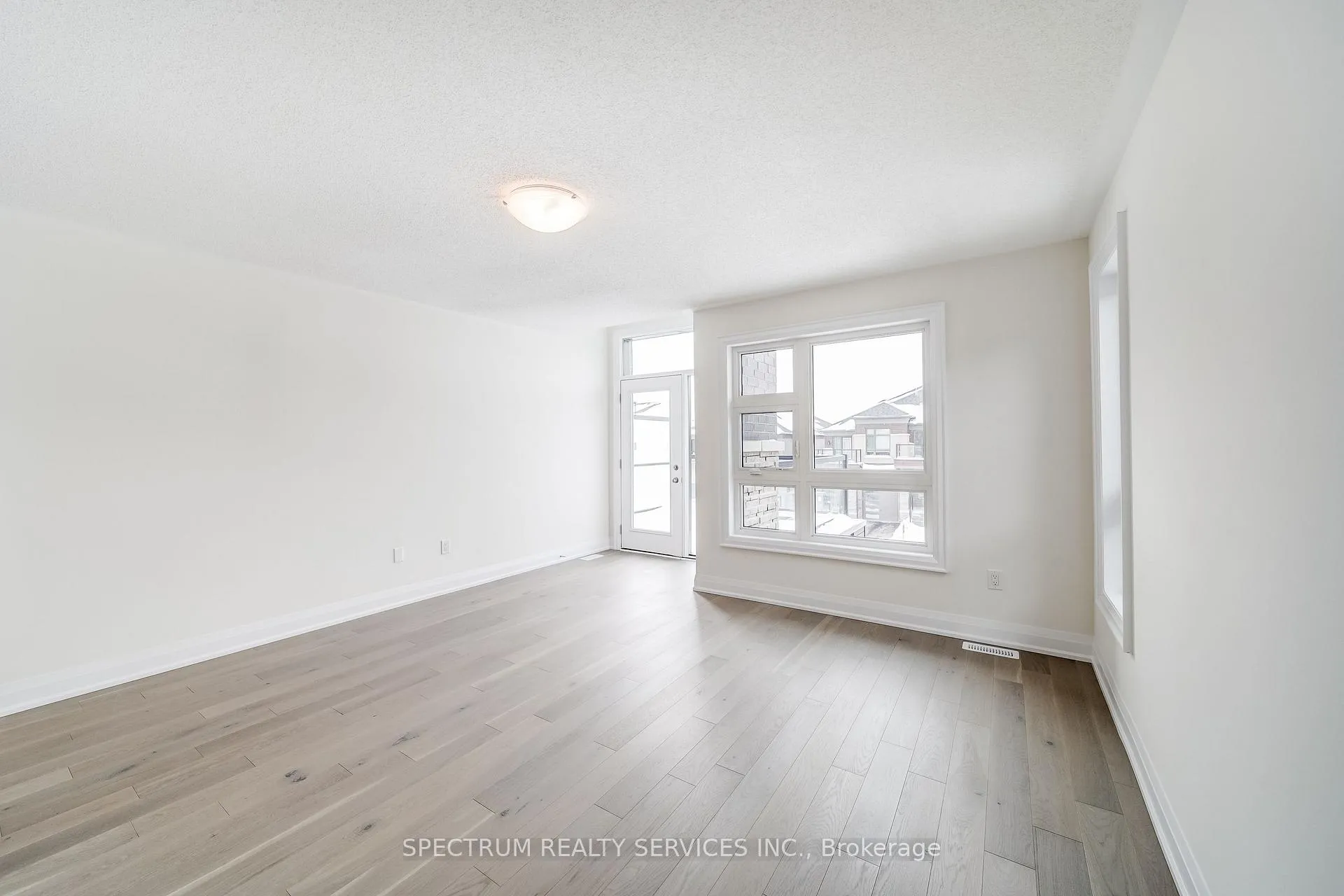 Photo 28 of 84 Adario Crescent, Vaughan, Vellore Village — HOMEH