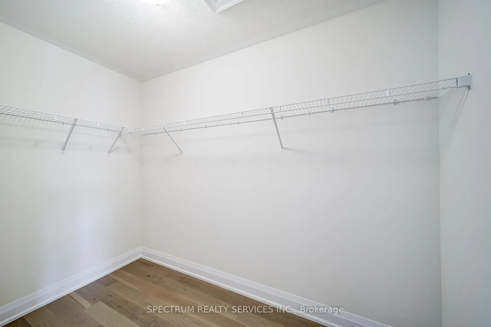 Photo 34 of 84 Adario Crescent, Vaughan, Vellore Village — HOMEH