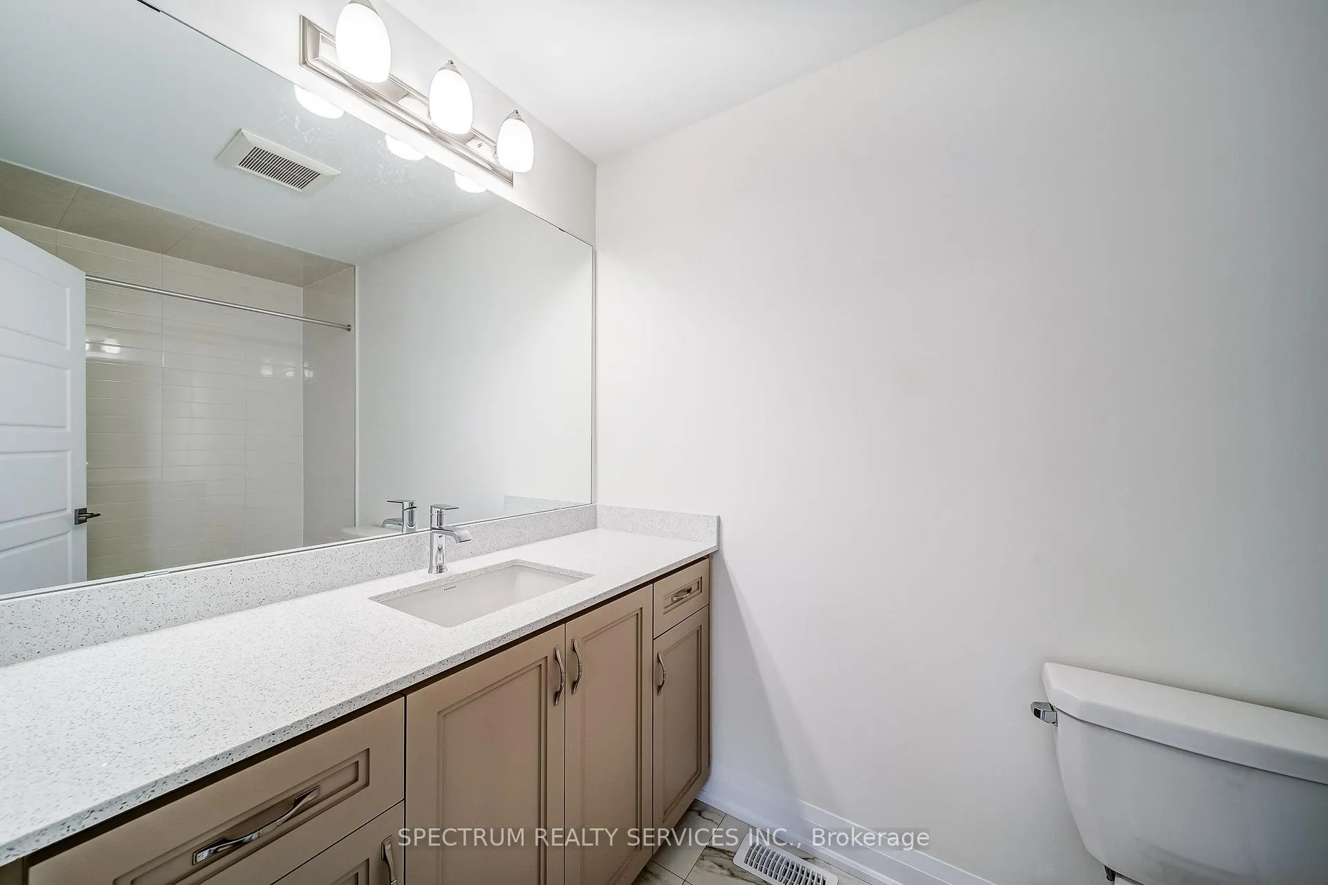 Photo 38 of 84 Adario Crescent, Vaughan, Vellore Village — HOMEH