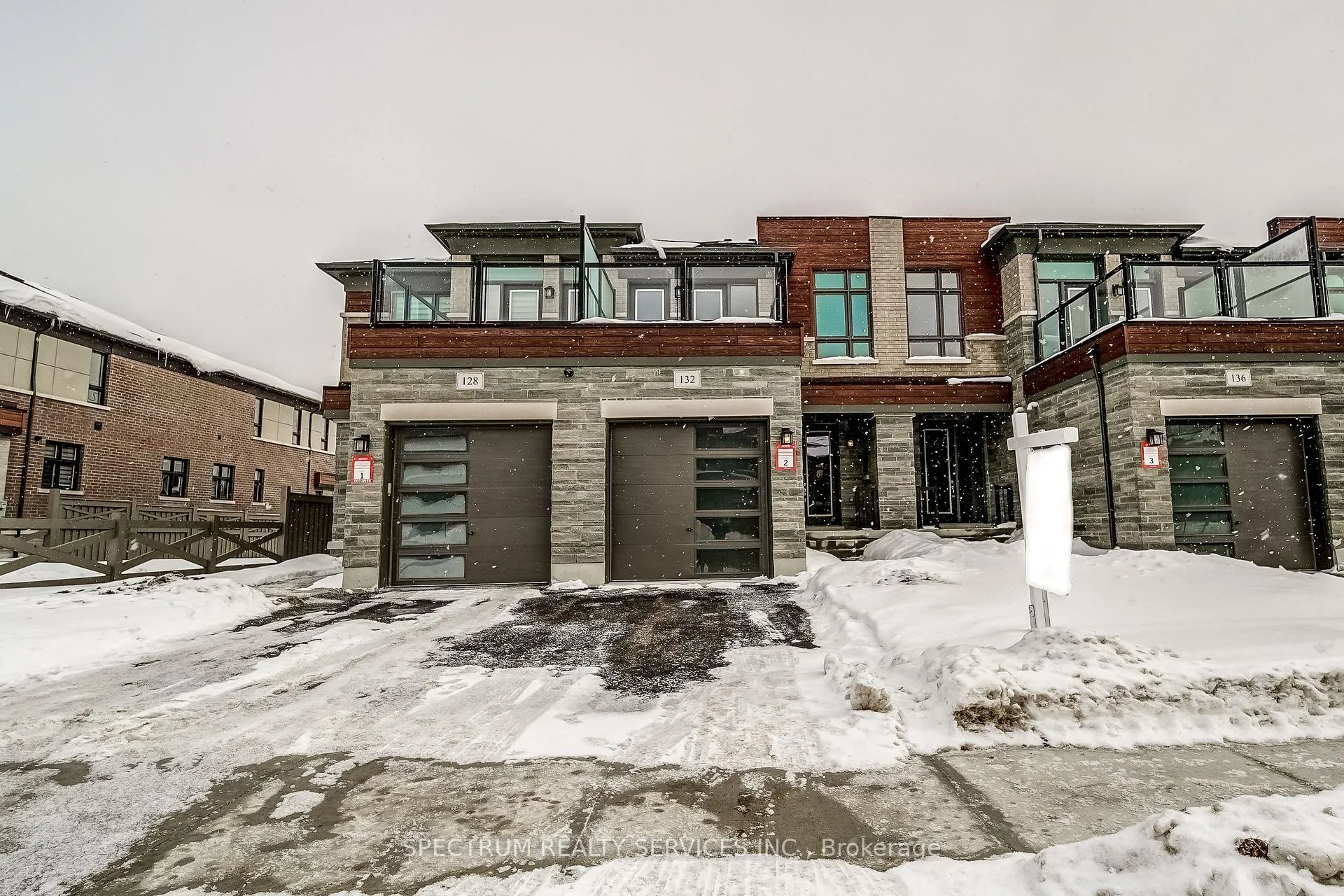 Front of 132 Adario Crescent