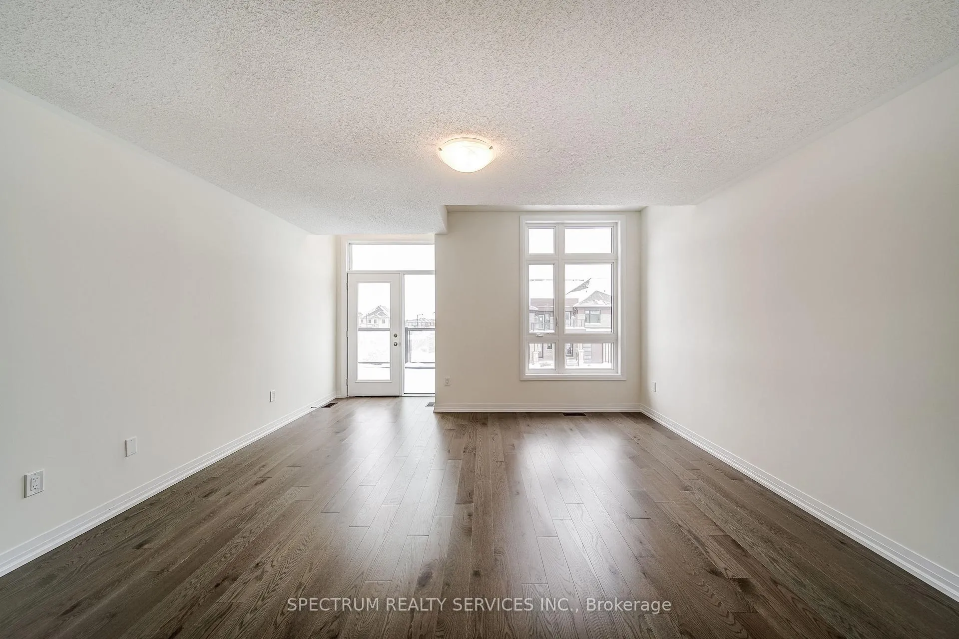 Photo 19 of 136 Adario Crescent, Vaughan, Vellore Village — HOMEH