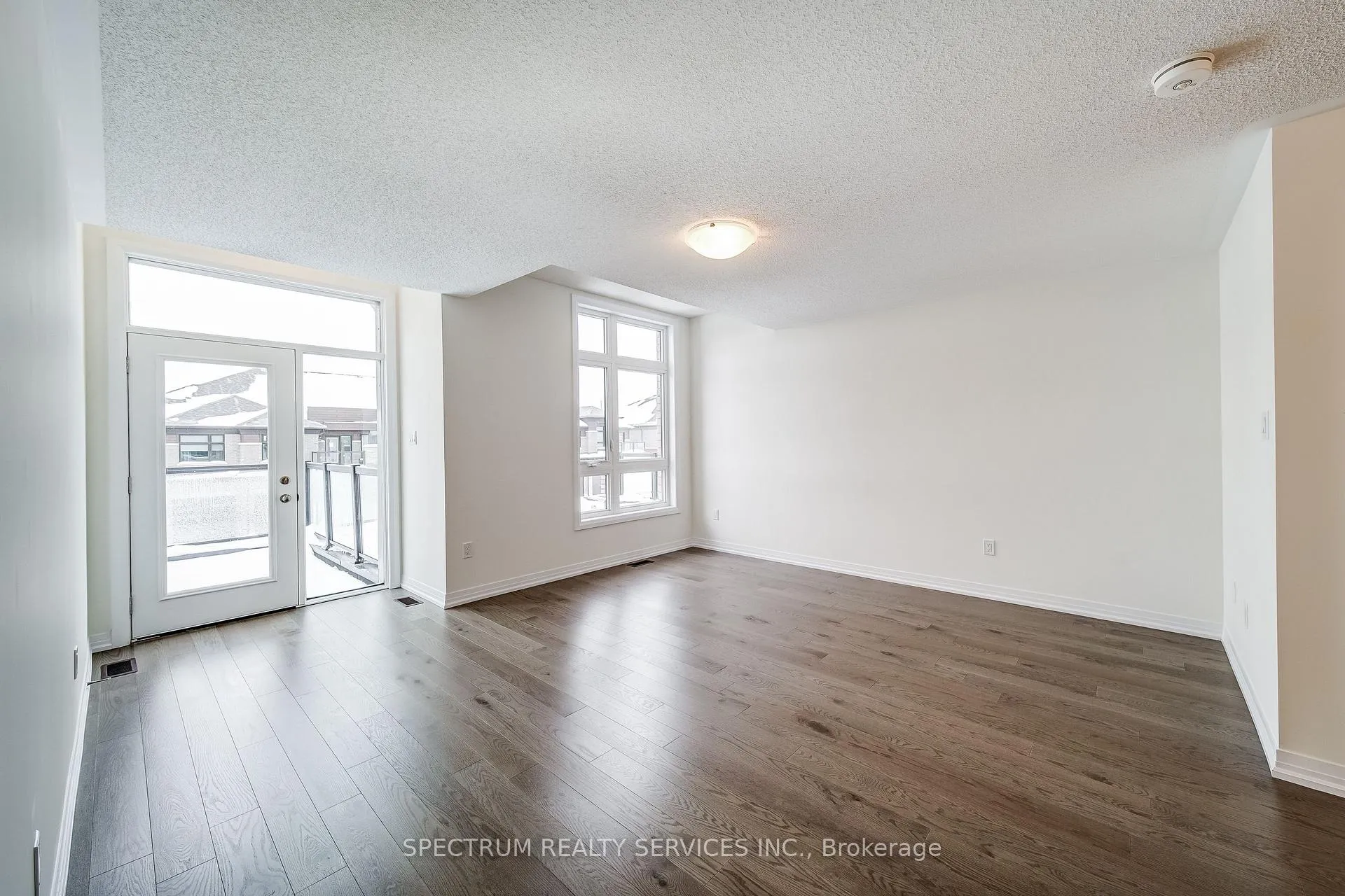 Photo 20 of 136 Adario Crescent, Vaughan, Vellore Village — HOMEH