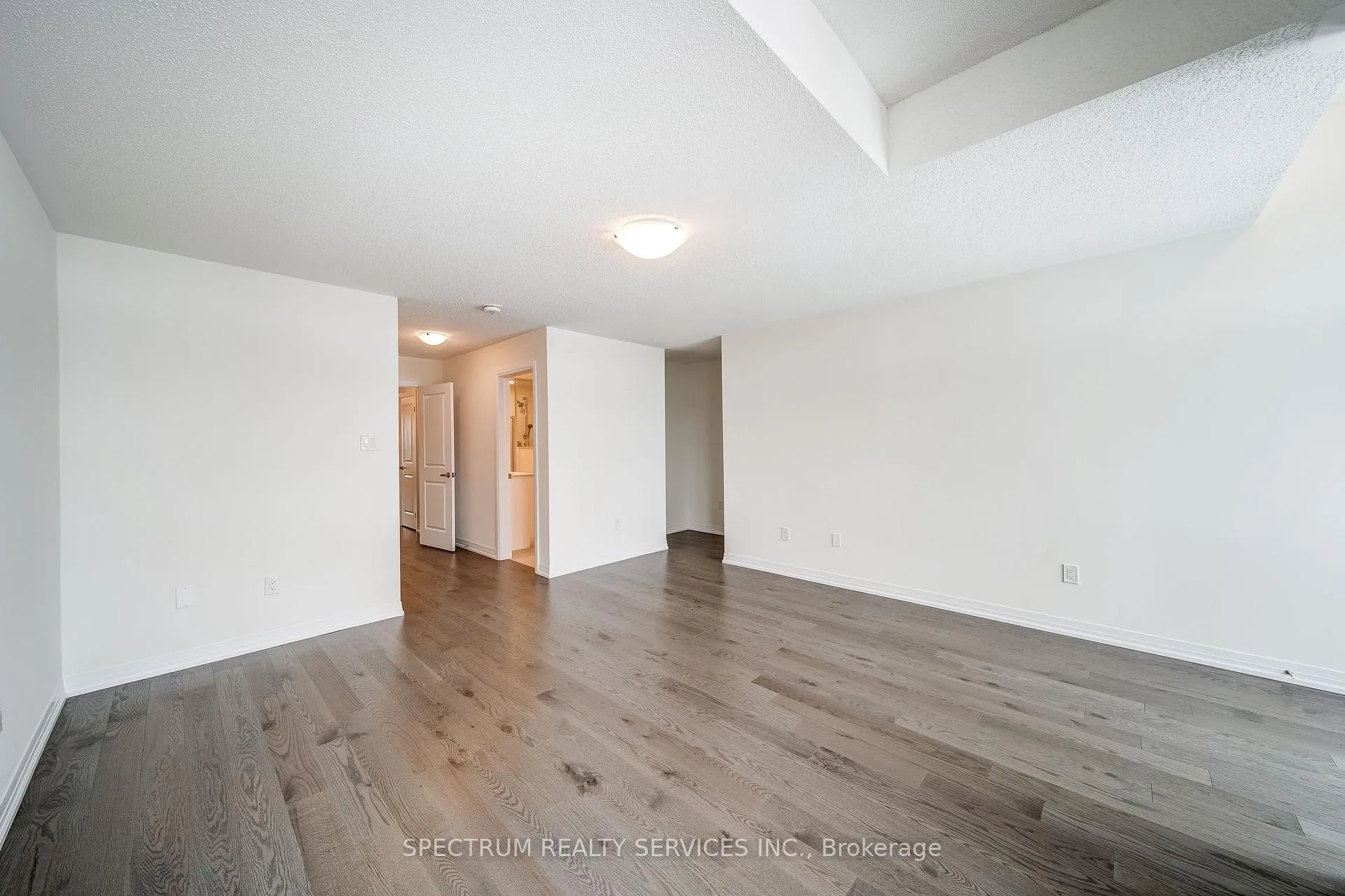 Photo 22 of 136 Adario Crescent, Vaughan, Vellore Village — HOMEH