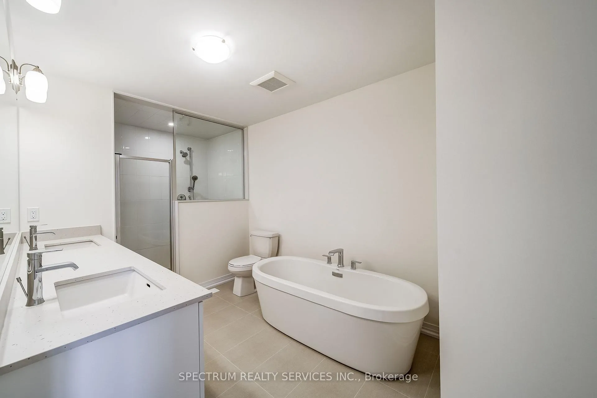 Photo 23 of 136 Adario Crescent, Vaughan, Vellore Village — HOMEH