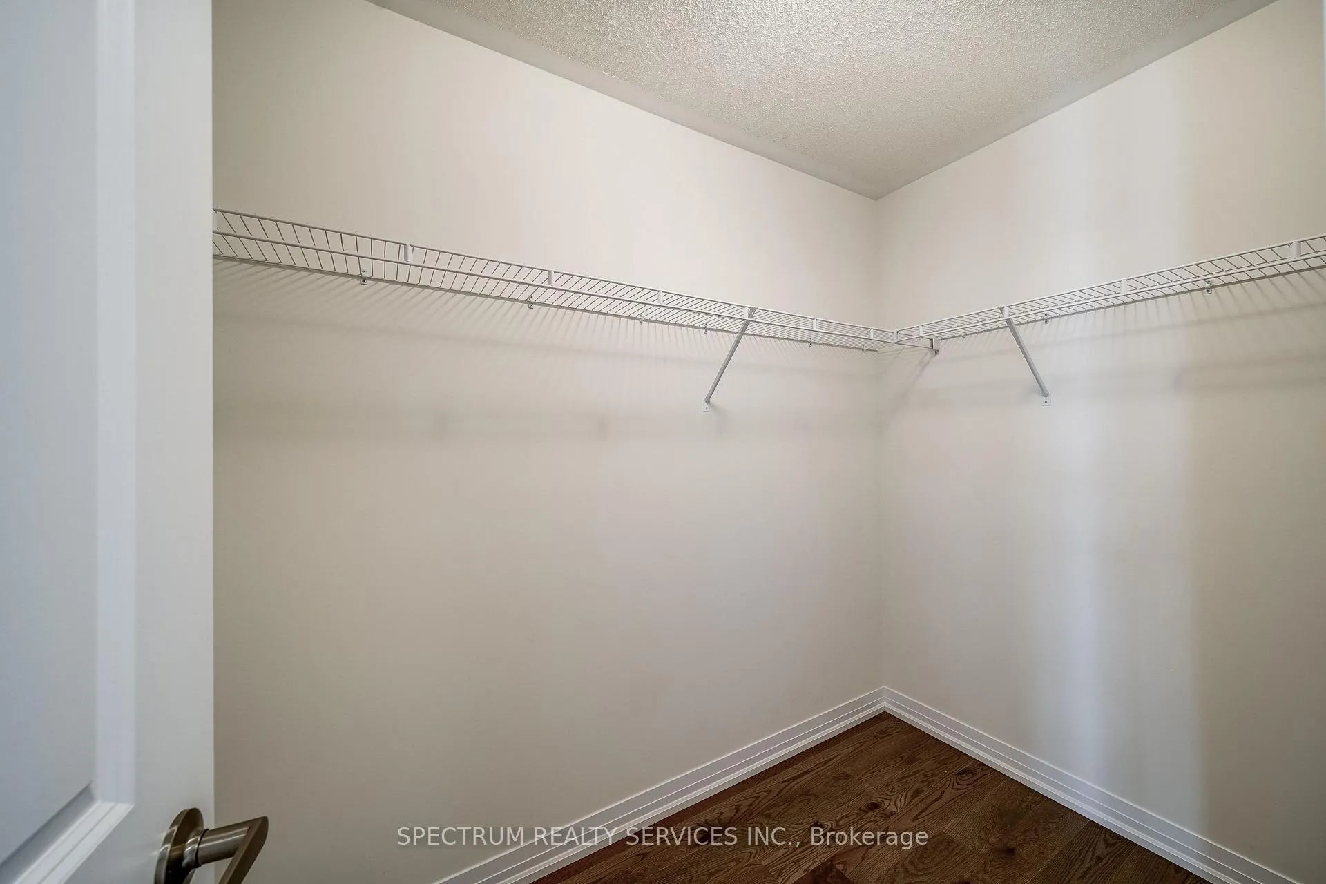 Photo 25 of 136 Adario Crescent, Vaughan, Vellore Village — HOMEH
