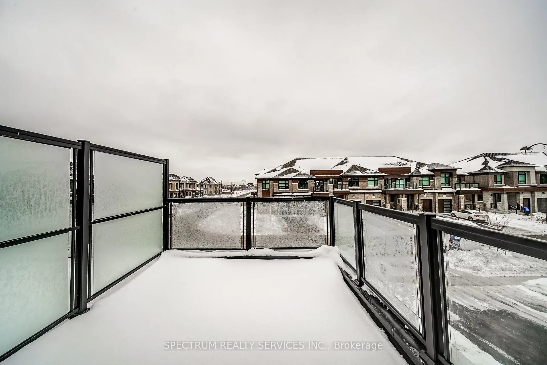 Photo 32 of 136 Adario Crescent, Vaughan, Vellore Village — HOMEH