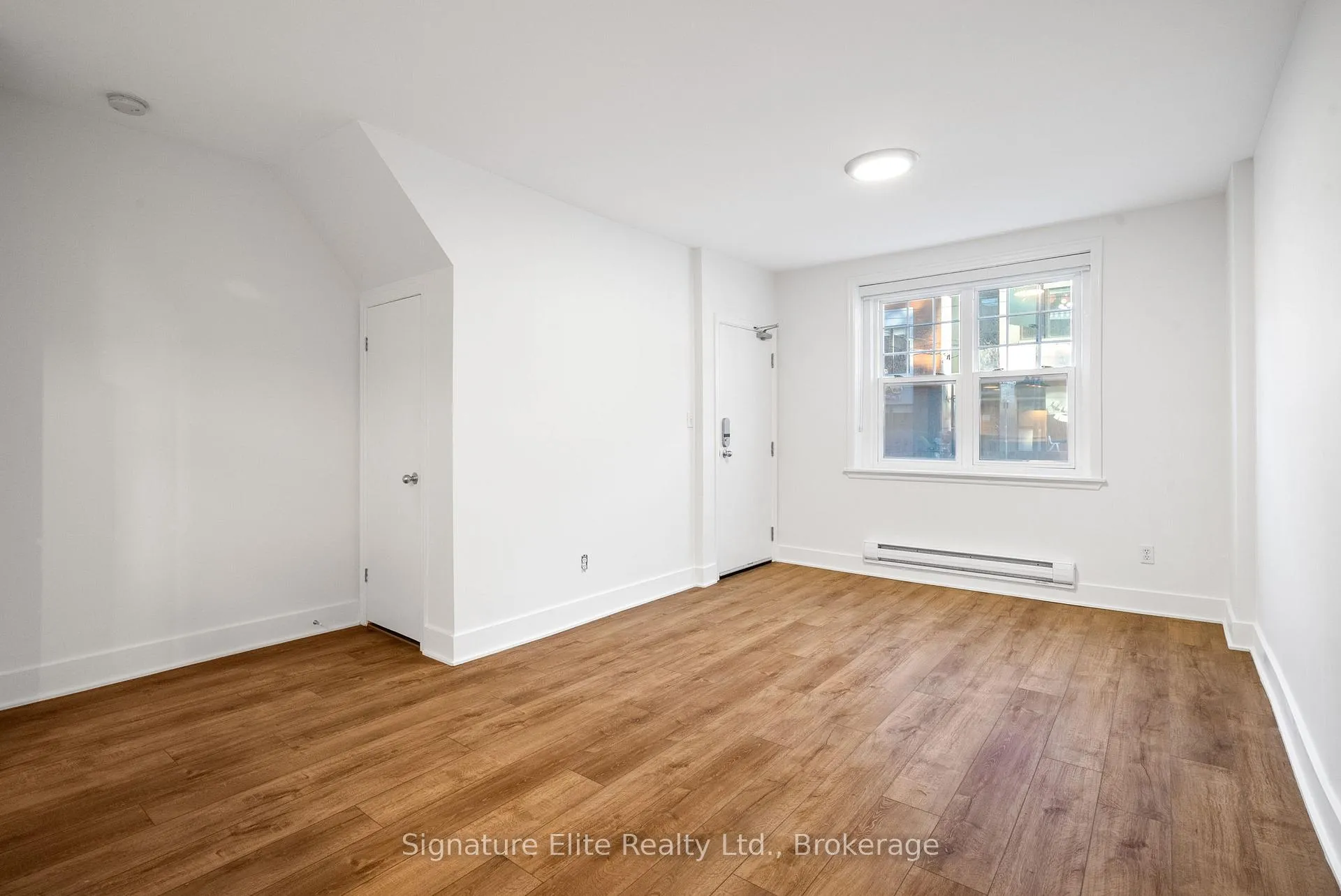 Photo 6 of Unit 7A, 2461 Queen Street E, Toronto, The Beaches — HOMEH