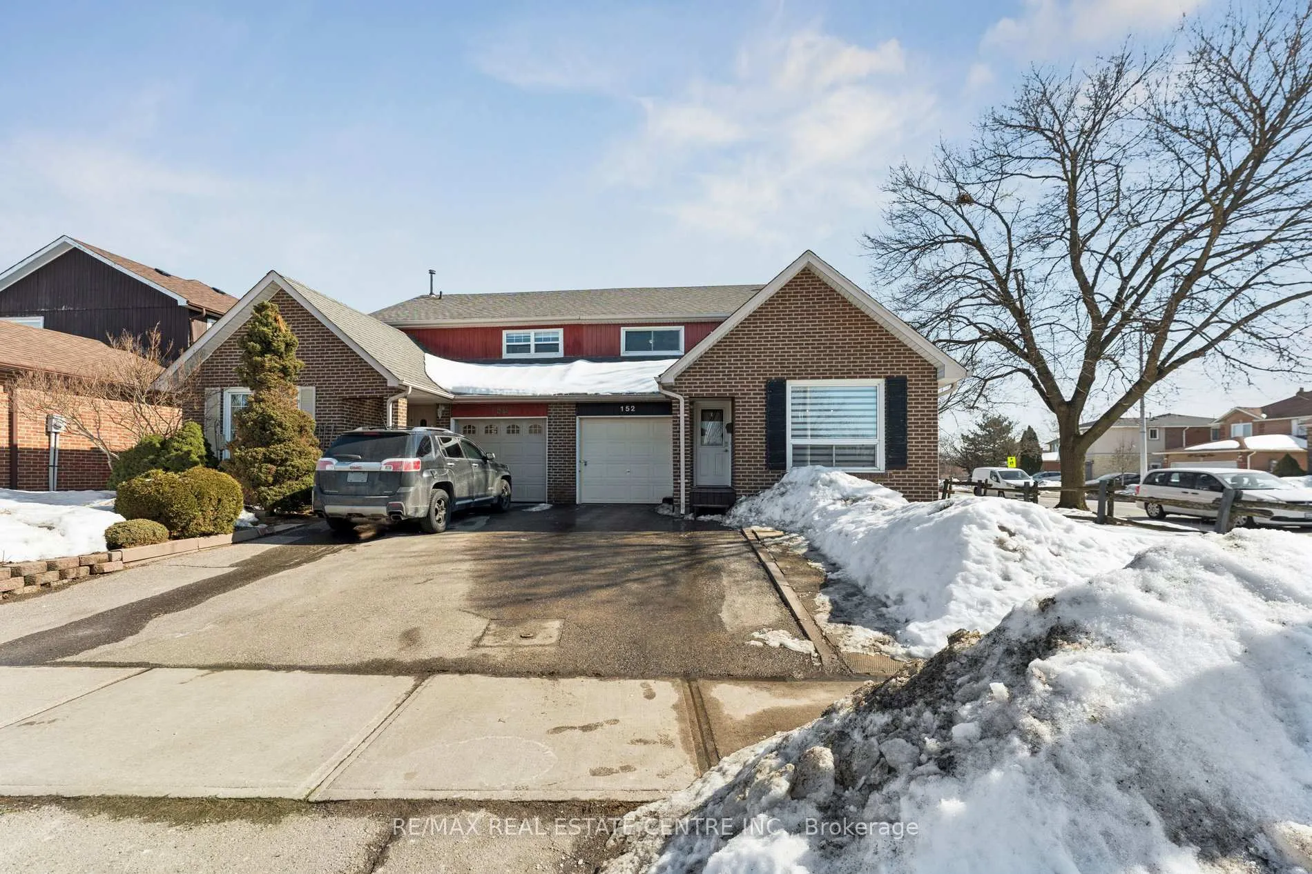 Photo 1 of 152 Primrose Crescent, Brampton, Heart Lake West — HOMEH