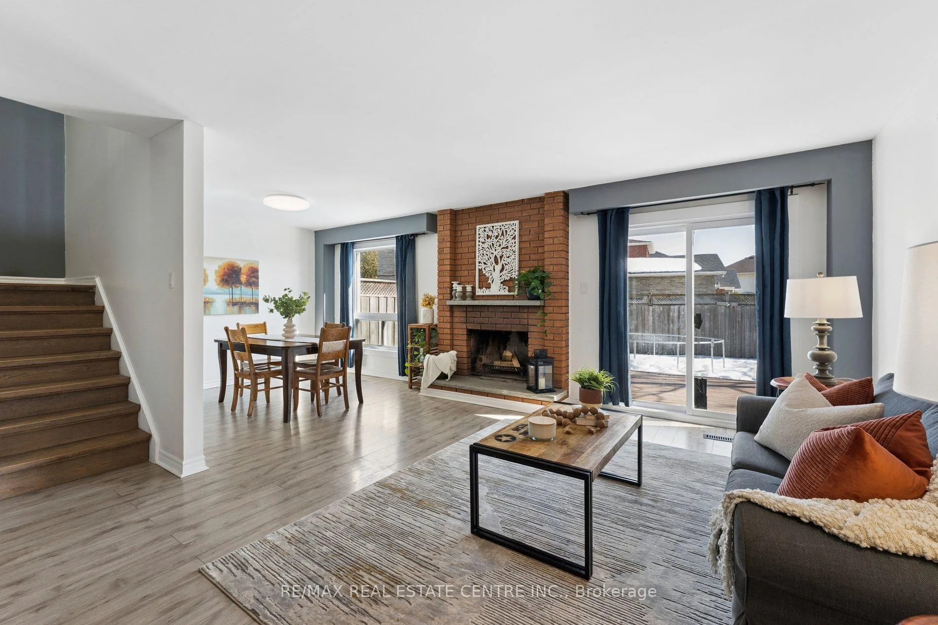 Photo 9 of 152 Primrose Crescent, Brampton, Heart Lake West — HOMEH