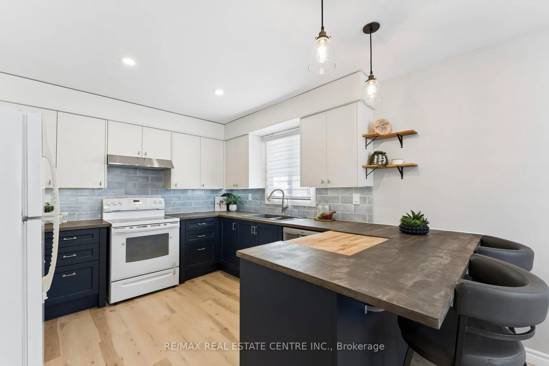 Photo 17 of 152 Primrose Crescent, Brampton, Heart Lake West — HOMEH