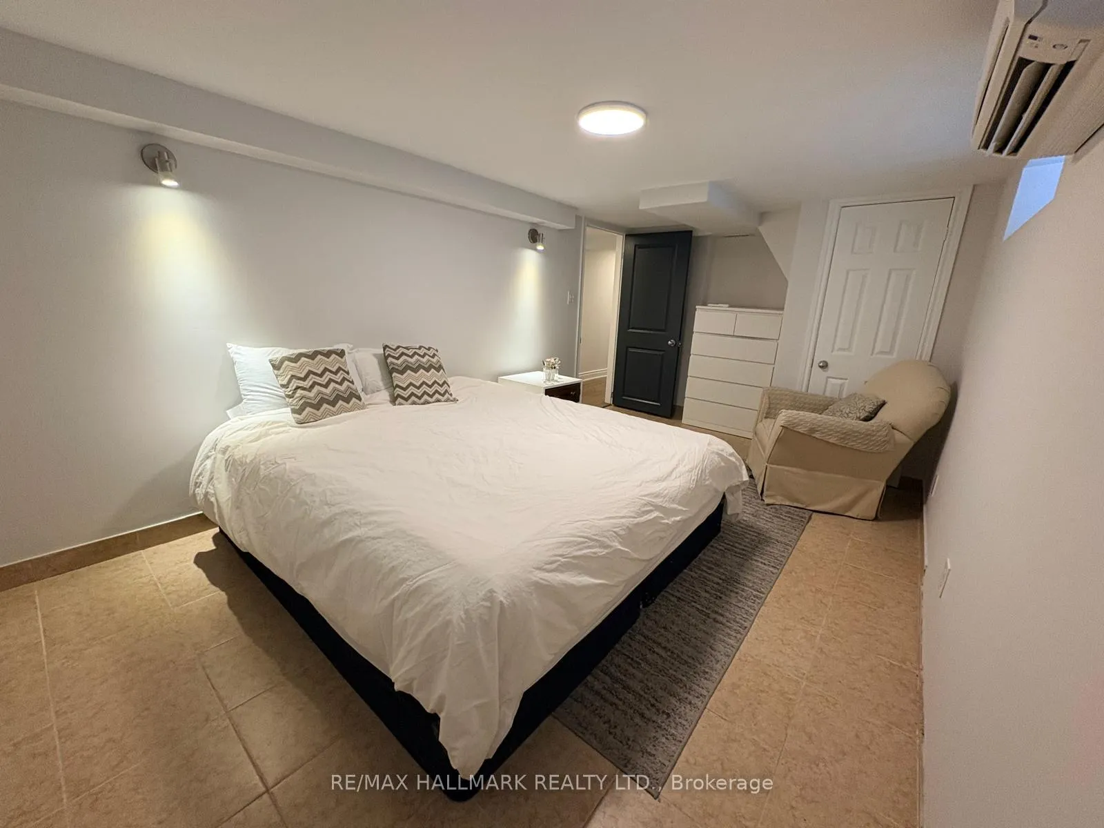 Photo 23 of Unit A, 1381 Queen Street, Toronto, Greenwood-Coxwell — HOMEH