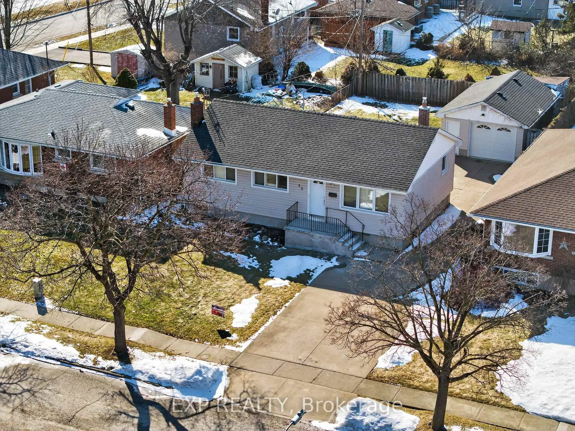 Photo 2 of 55 Parkdale Drive, Thorold, Thorold Downtown — HOMEH