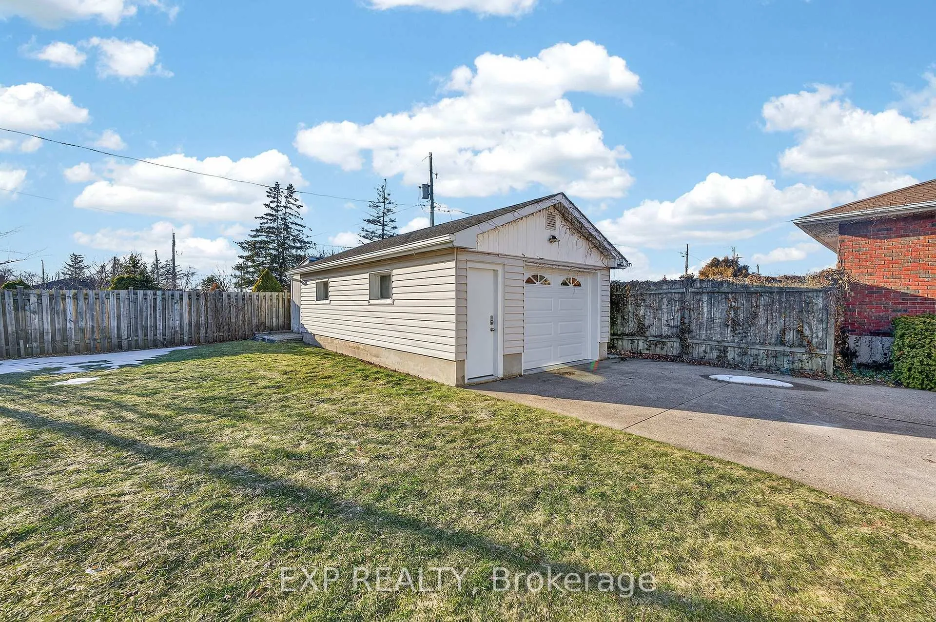 Photo 35 of 55 Parkdale Drive, Thorold, Thorold Downtown — HOMEH