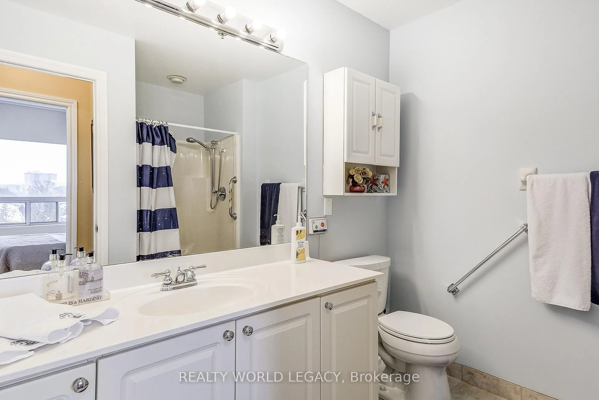 Photo 22 of Unit 2509, 100 Burloak Drive, Burlington, Appleby — HOMEH