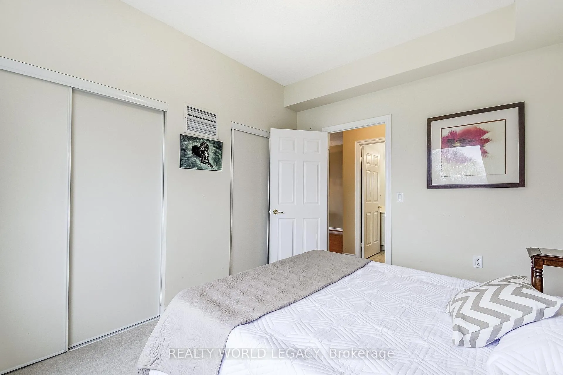 Photo 25 of Unit 2509, 100 Burloak Drive, Burlington, Appleby — HOMEH