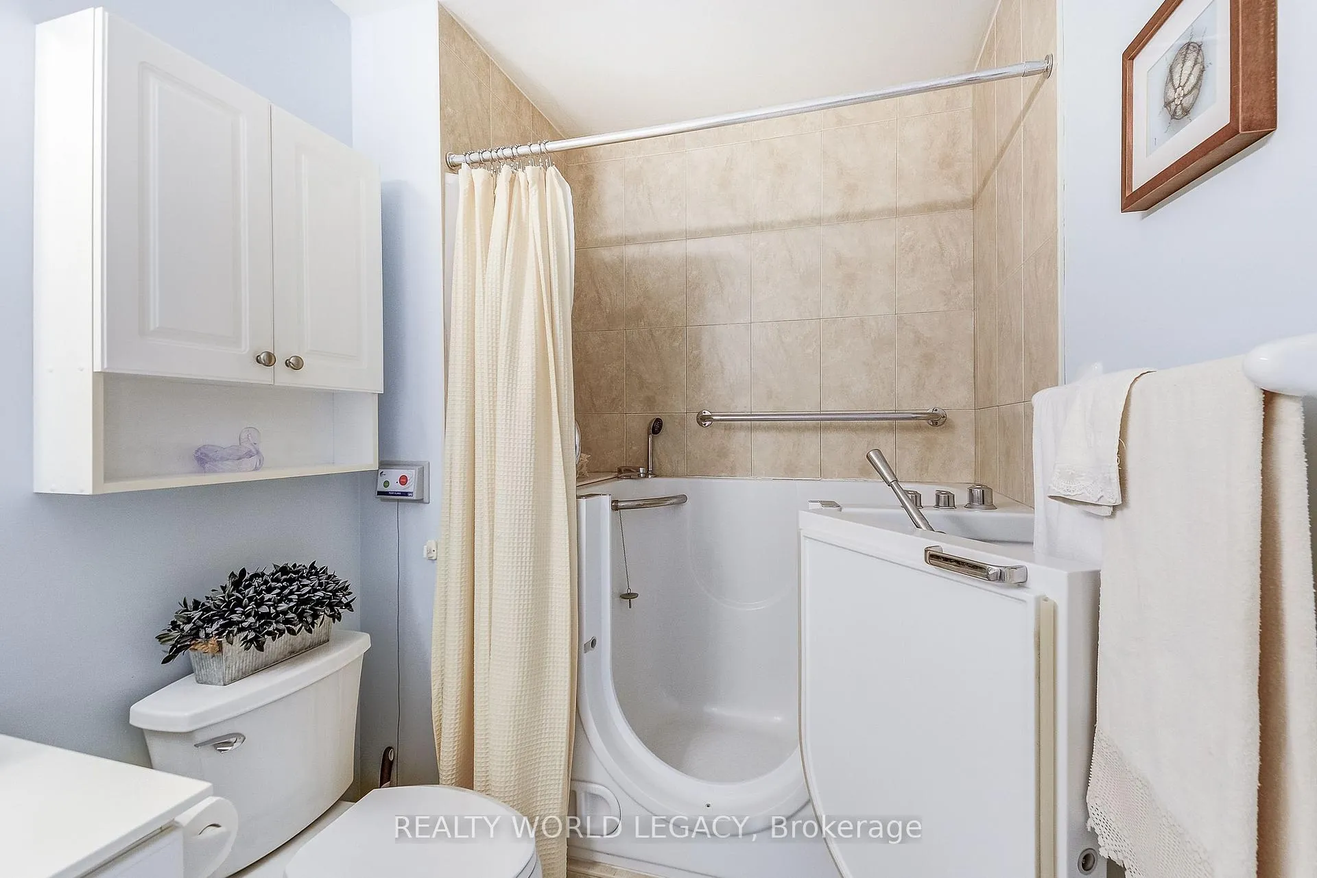 Photo 31 of Unit 2509, 100 Burloak Drive, Burlington, Appleby — HOMEH