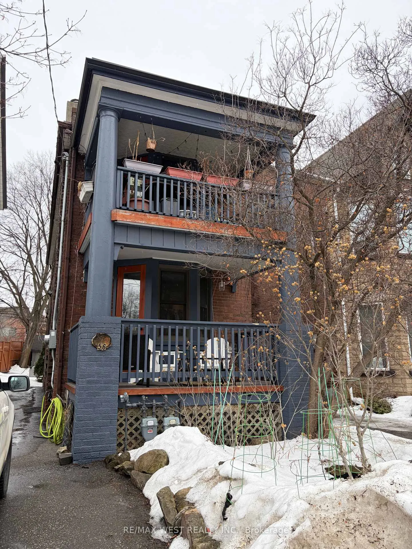 Front of Unit Bsmt, 56 Macdonell Avenue