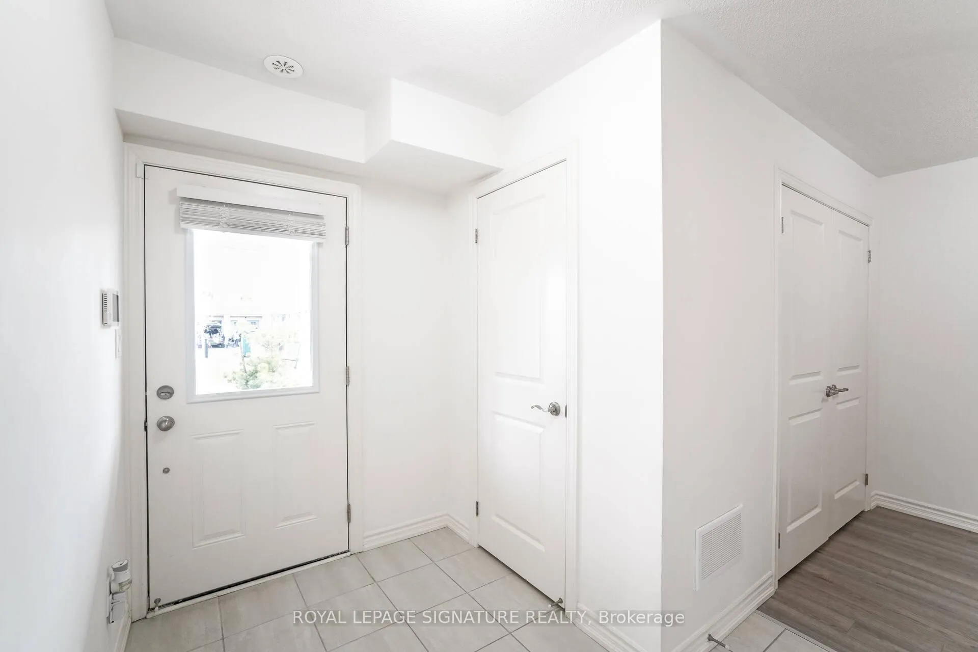 Photo 3 of Unit 24, 2466 Mayapple Crossing Drive, Pickering, Duffin Heights — HOMEH