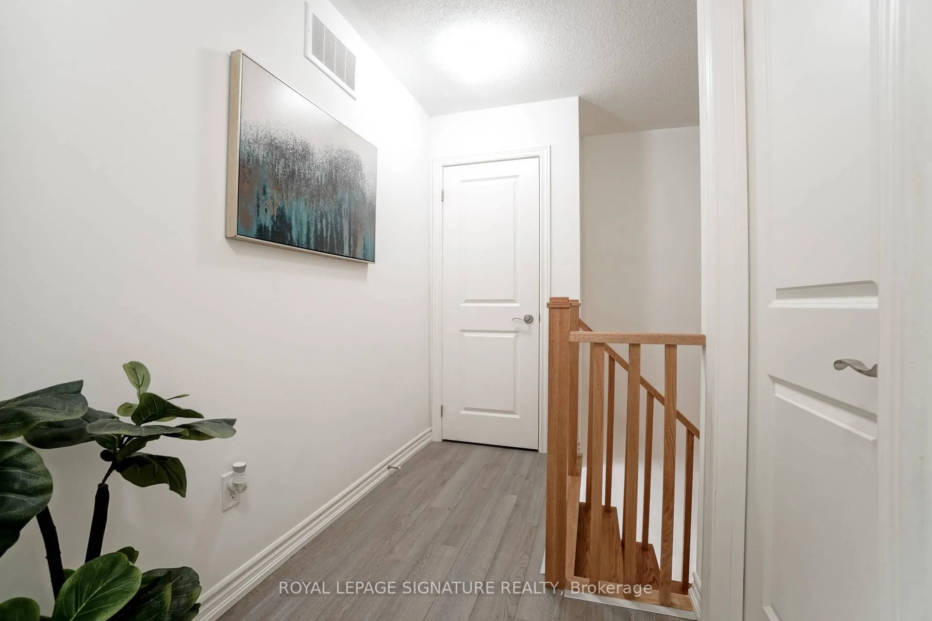 Photo 18 of Unit 24, 2466 Mayapple Crossing Drive, Pickering, Duffin Heights — HOMEH