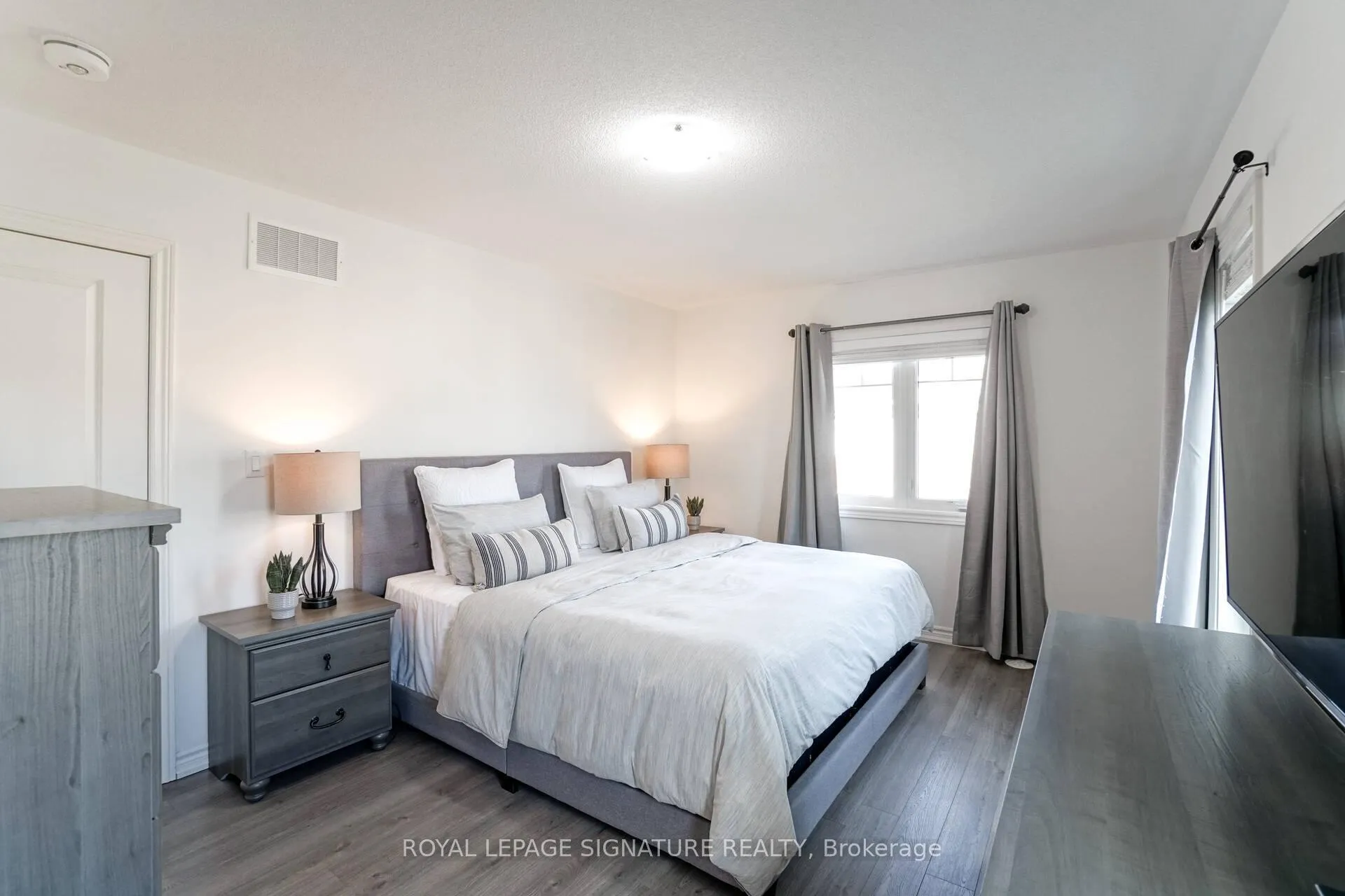 Photo 21 of Unit 24, 2466 Mayapple Crossing Drive, Pickering, Duffin Heights — HOMEH