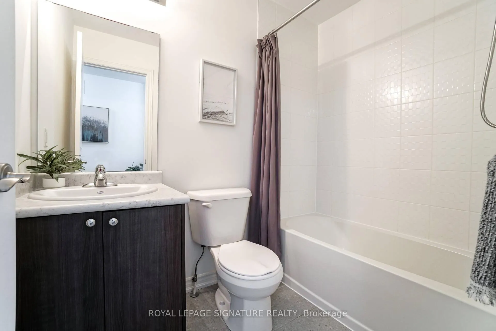 Photo 26 of Unit 24, 2466 Mayapple Crossing Drive, Pickering, Duffin Heights — HOMEH