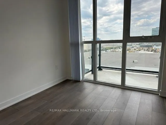 Photo 10 of Unit 822, 38 Honeycrisp Crescent, Vaughan, Vaughan Corporate Centre — HOMEH