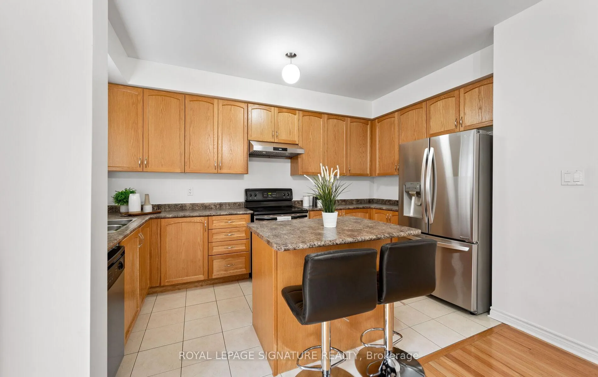 Photo 16 of 364 Hobbs Crescent, Milton, Clarke — HOMEH