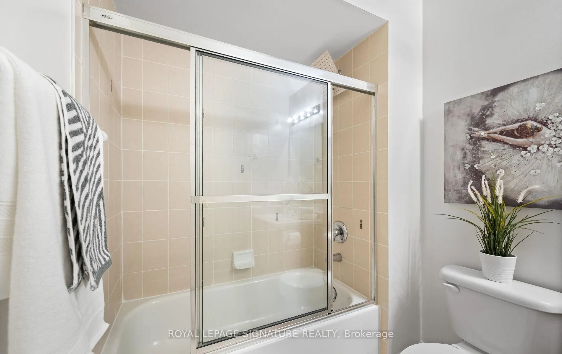 Photo 37 of 364 Hobbs Crescent, Milton, Clarke — HOMEH